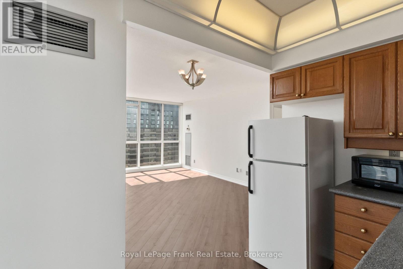 2910 - 736 Bay Street, Toronto, Ontario  M5G 2M4 - Photo 14 - C13787390