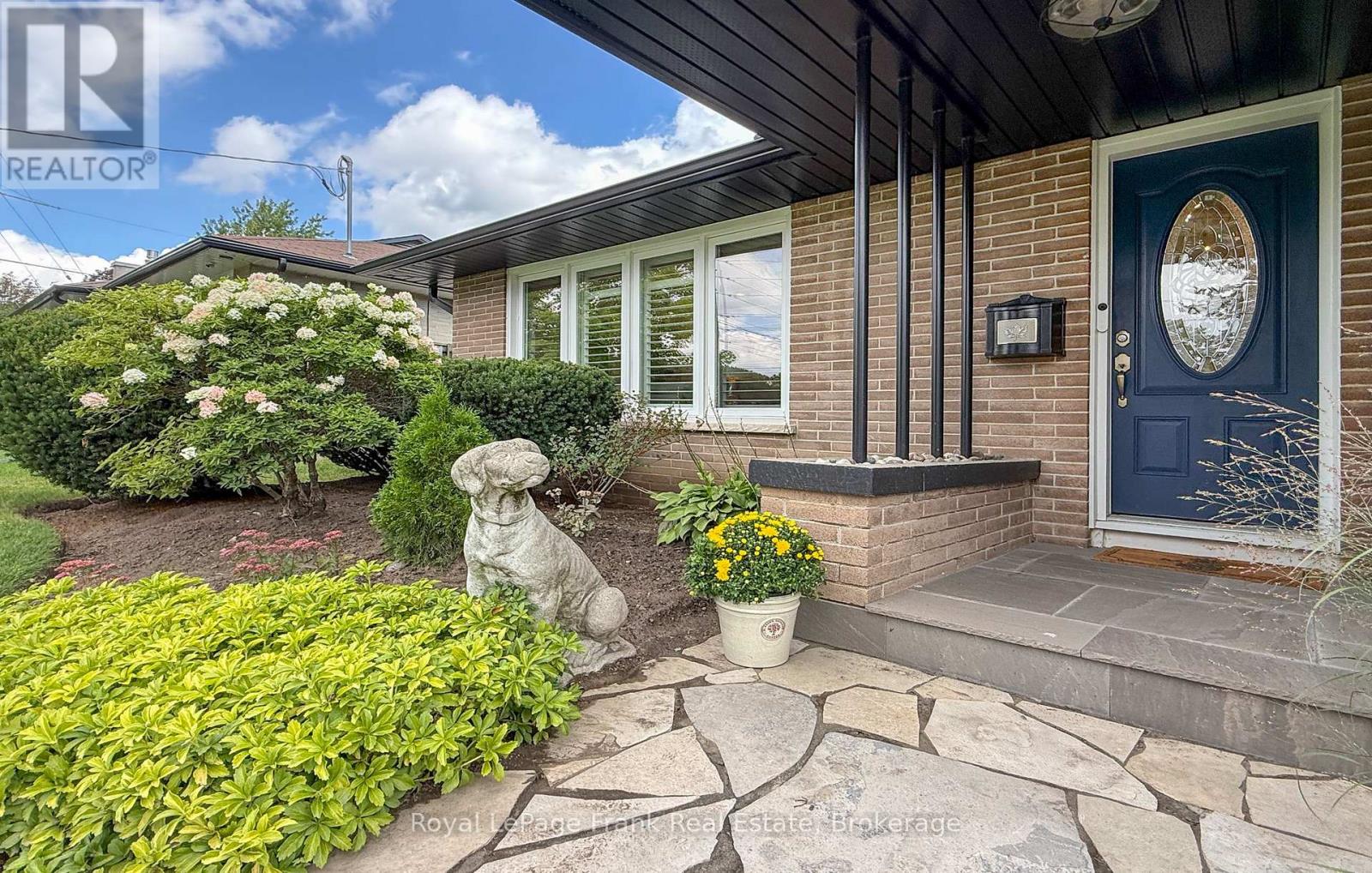 129 Keewatin Street N, Oshawa, Ontario  L1G 6N2 - Photo 4 - E13787392