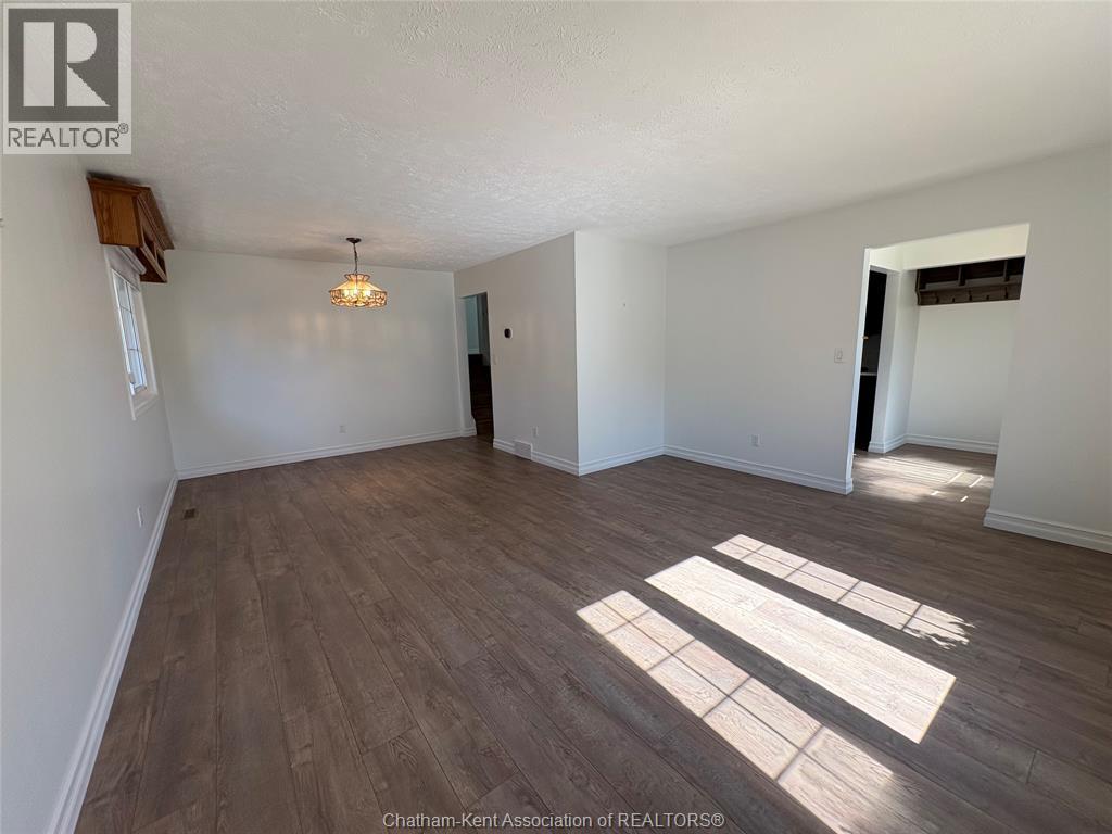 461 Mcnaughton Avenue West, Chatham, Ontario  N7L 4K3 - Photo 11 - 26021932