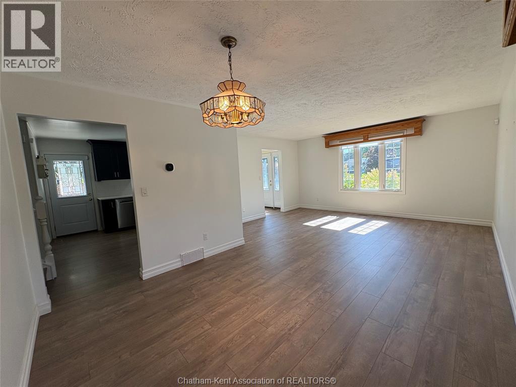 461 Mcnaughton Avenue West, Chatham, Ontario  N7L 4K3 - Photo 13 - 26021932