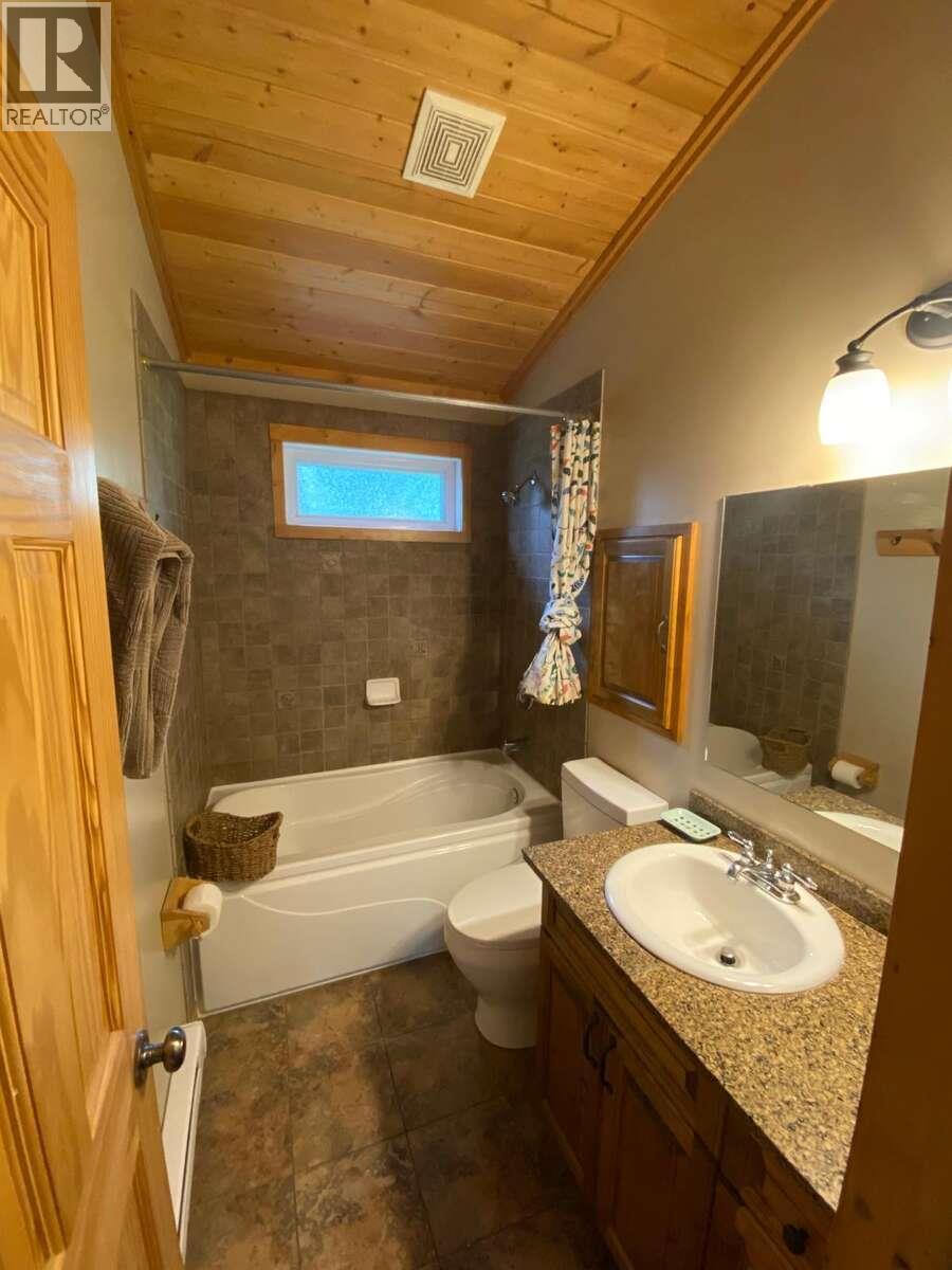 1629 Adolph Johnson Road, Golden, British Columbia  V0A 1H1 - Photo 28 - 10400835