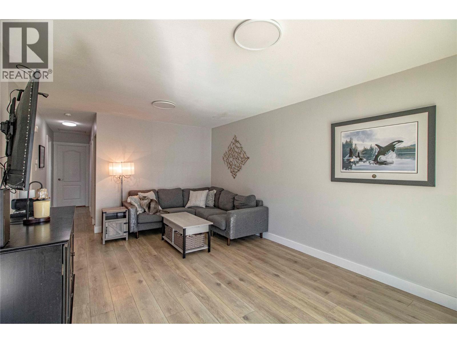 1605 Carmi Avenue, Penticton, British Columbia  V2A 6Y1 - Photo 7 - 10400683