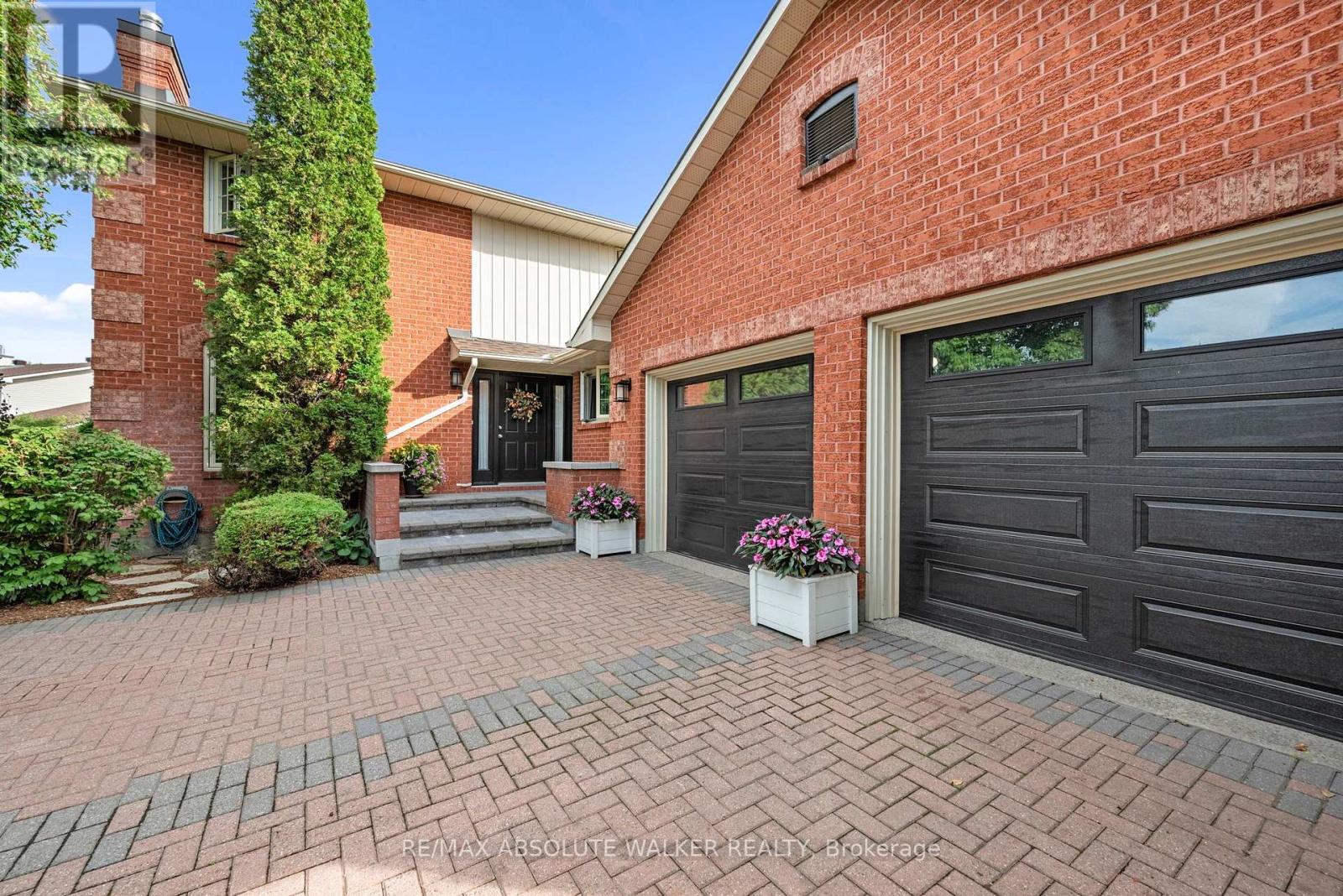 7040 Shadow Ridge Drive, Ottawa, Ontario  K4P 1B7 - Photo 4 - X13787242