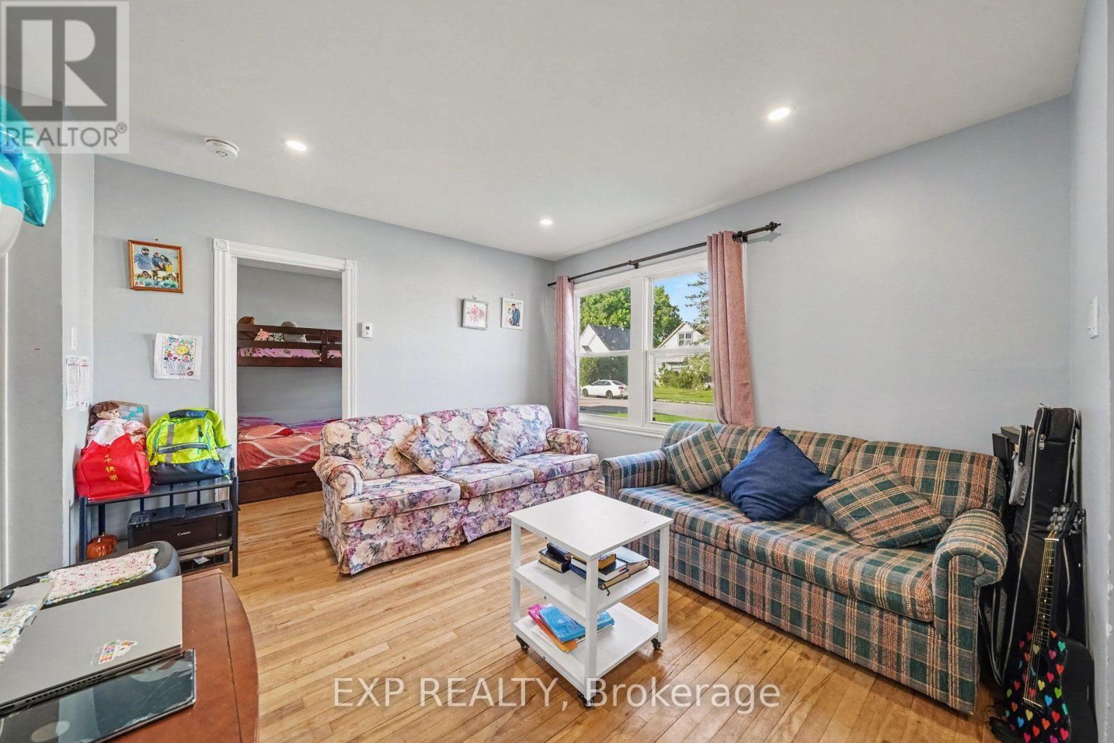 46 Wilson Street E, Perth, Ontario K7H 1L8 - Photo 11 - X13787264