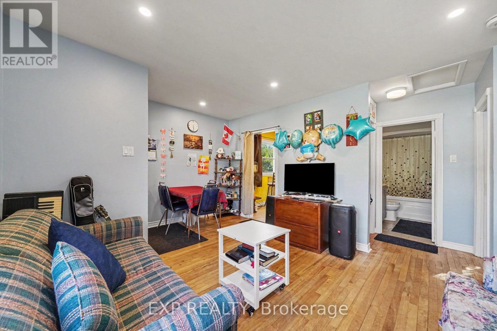 46 Wilson Street E, Perth, Ontario K7H 1L8 - Photo 15 - X13787264