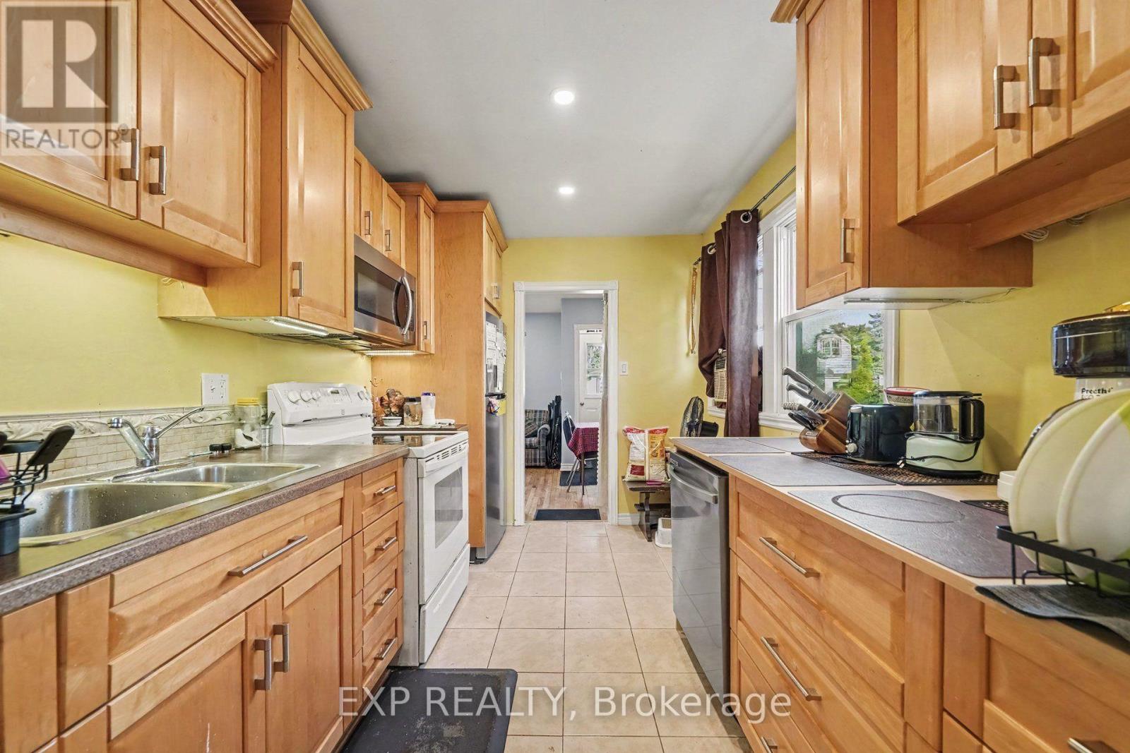 46 Wilson Street E, Perth, Ontario K7H 1L8 - Photo 17 - X13787264