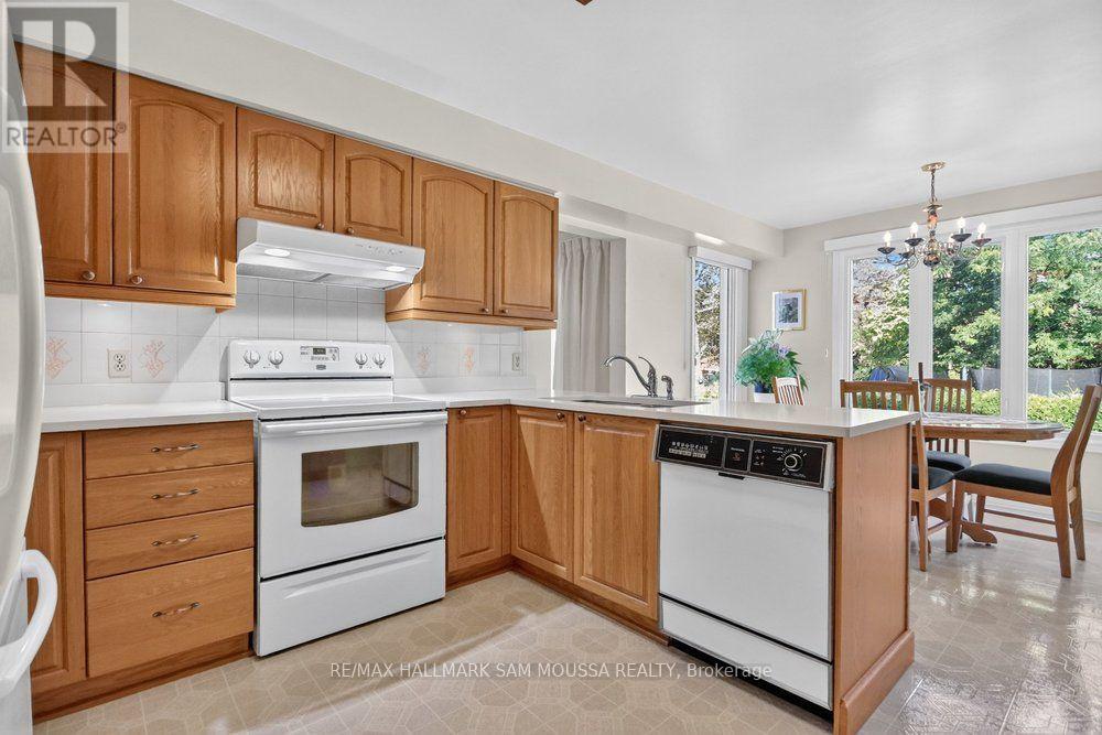 1104 Grenon Avenue, Ottawa, Ontario  K2B 8N3 - Photo 13 - X13787484