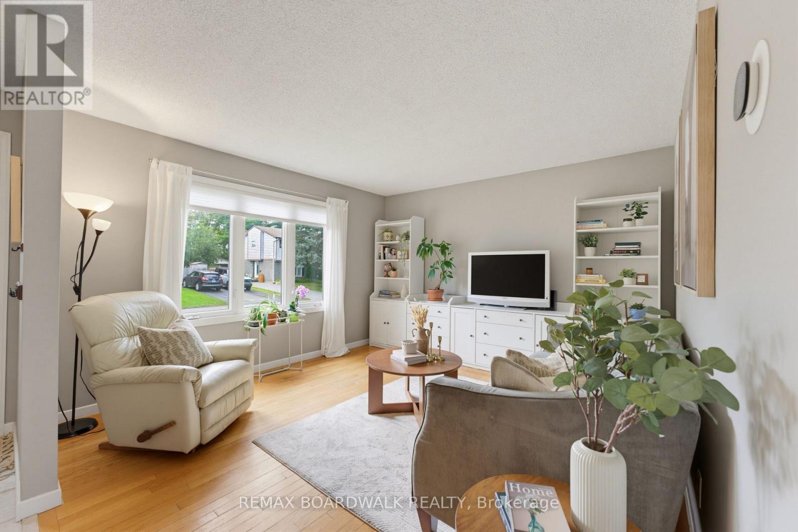 238 Mcelroy Drive, Ottawa, Ontario  K2L 1Y1 - Photo 6 - X13787500