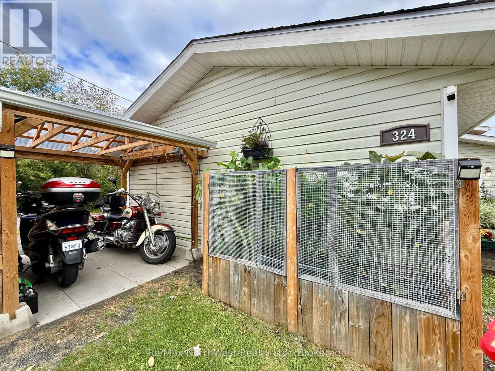 324 Beatty Street, Kenora, Ontario  P0X 1C0 - Photo 2 - X13787260