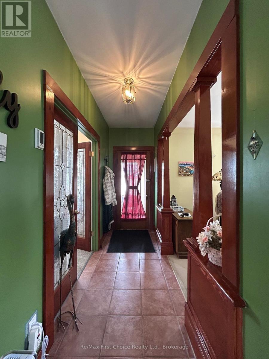 245 Francis Street W, Thunder Bay, Ontario  P7E 4C1 - Photo 2 - X13787332