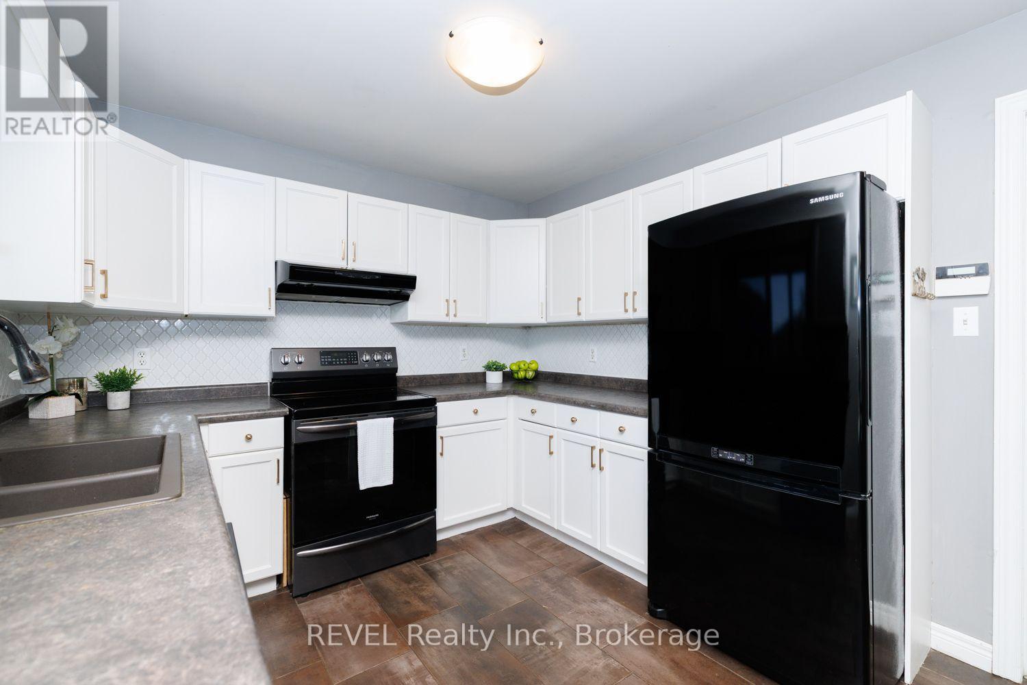 2779 Baker Road, Fort Erie, Ontario  L0S 1S0 - Photo 14 - X13787428