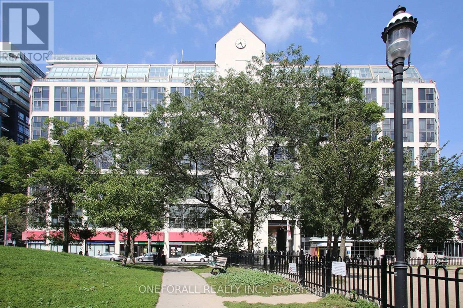633 - 222 The Esplanade, Toronto (Waterfront Communities), Ontario  M5A 4M8 - Photo 2 - C13787320