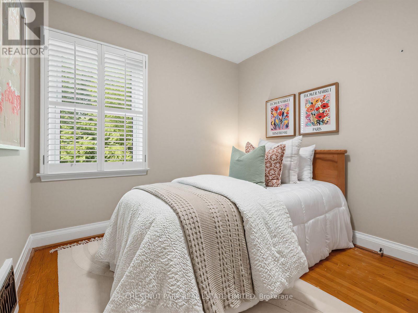 8 Beaufield Avenue, Toronto, Ontario  M4G 3R3 - Photo 20 - C13787372