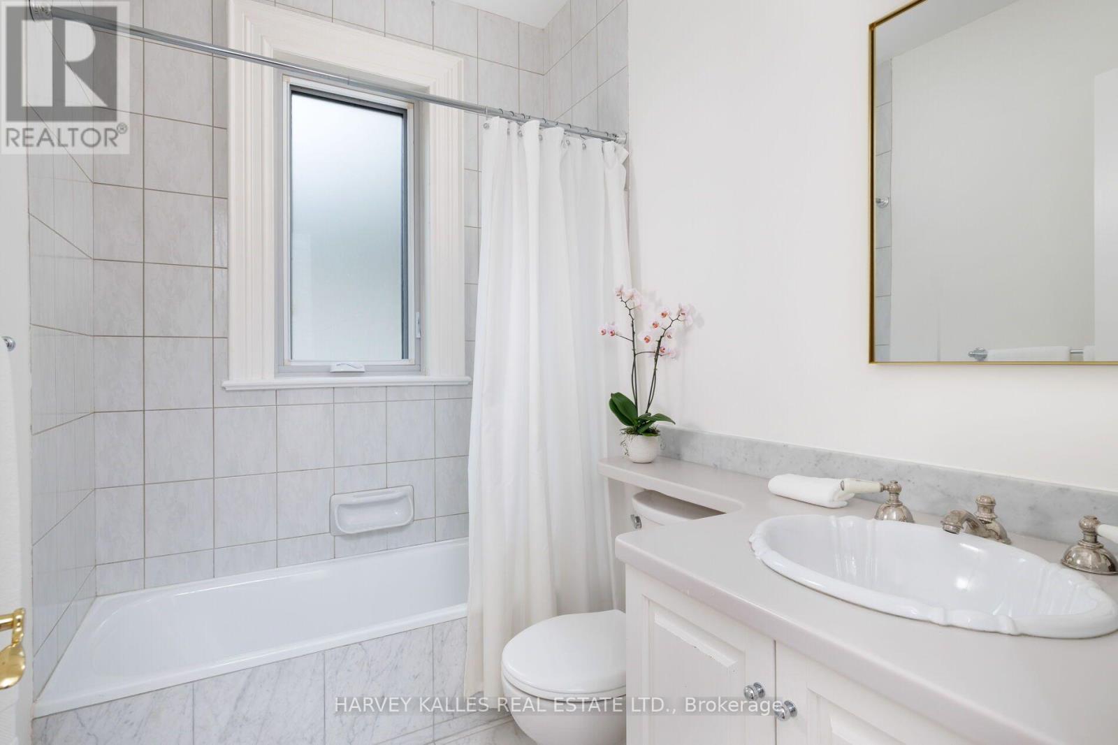 17a Avondale Road, Toronto, Ontario  M4W 2R7 - Photo 43 - C13787378