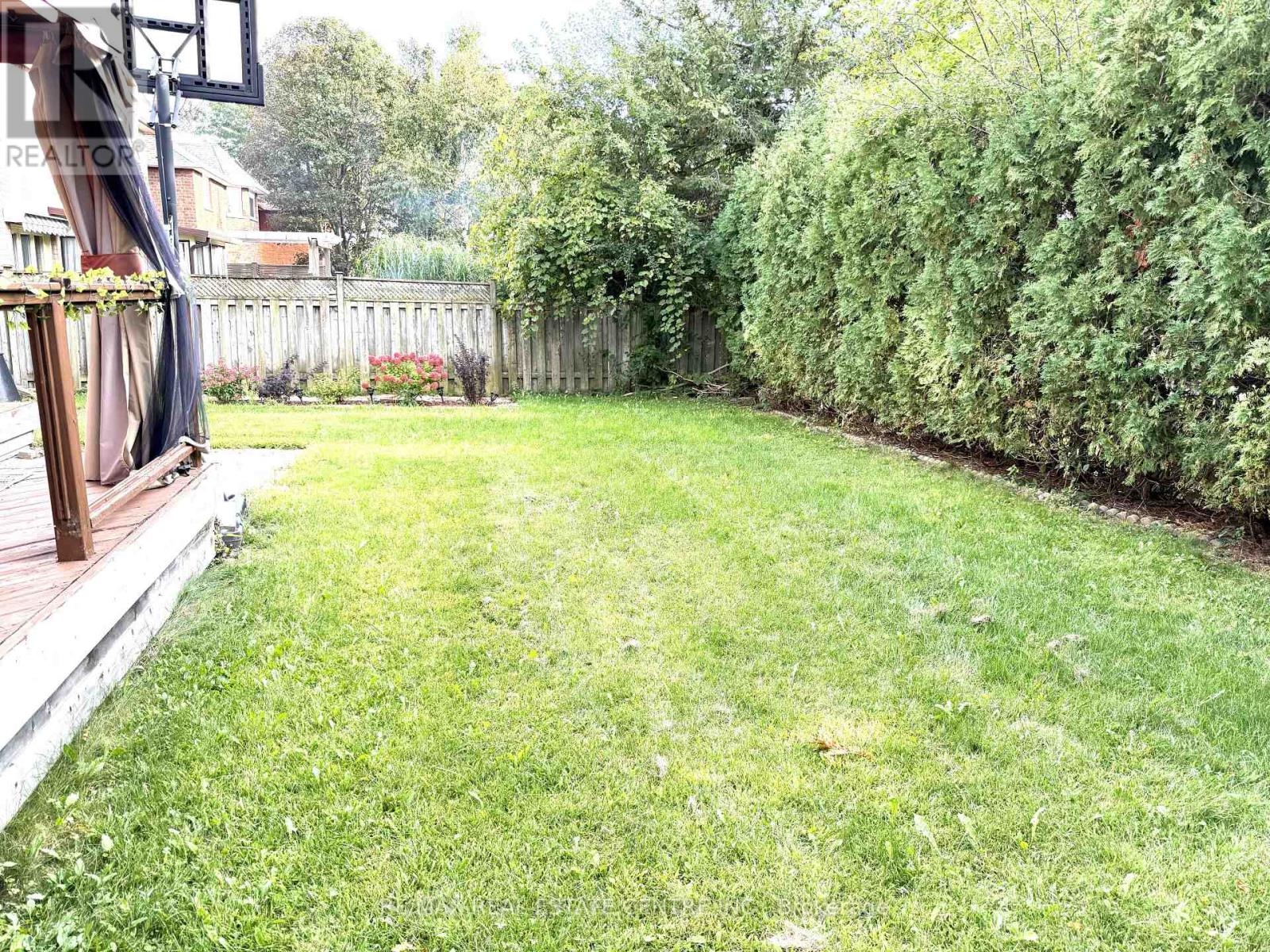28 Mcivor Street, Whitby, Ontario  L1R 2L7 - Photo 39 - E13787360