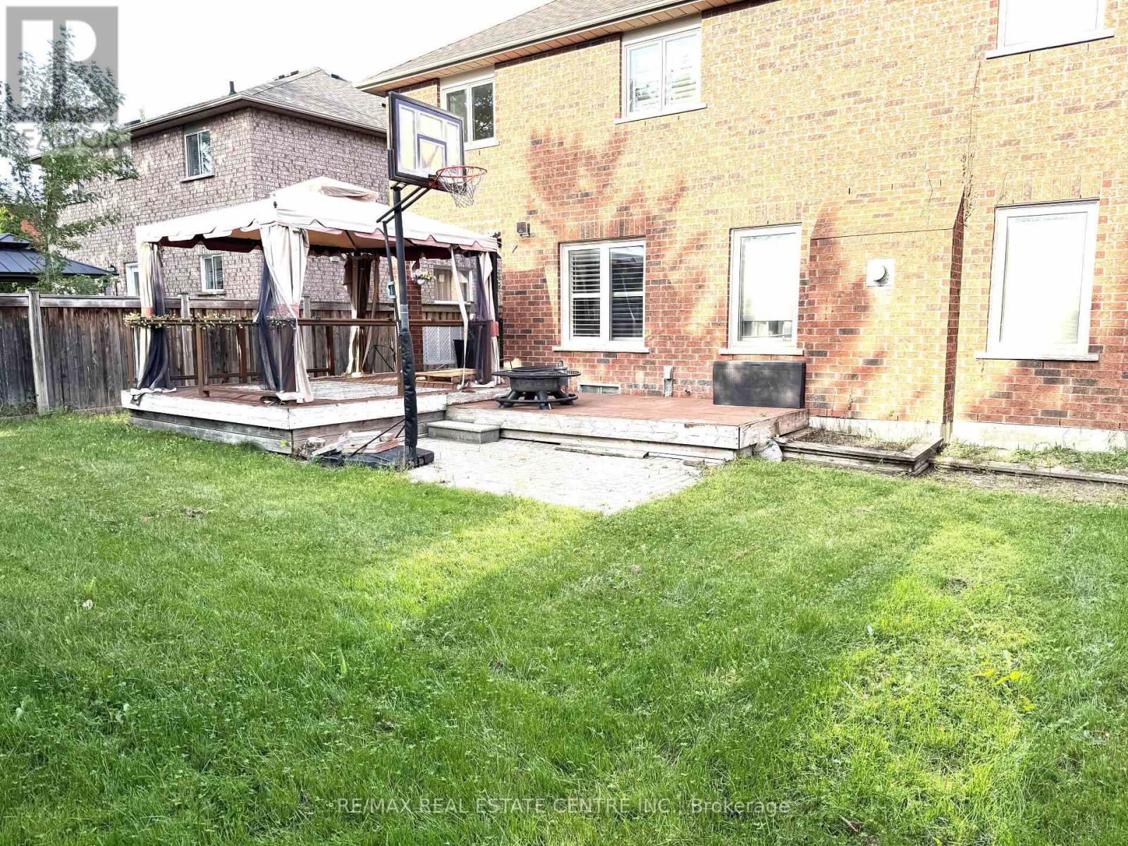 28 Mcivor Street, Whitby, Ontario  L1R 2L7 - Photo 40 - E13787360