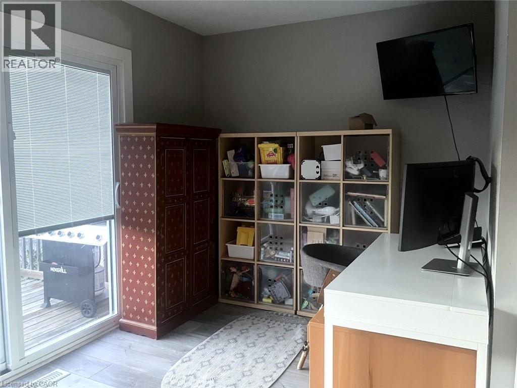 17 Mellenby Street Unit# Upper, Stoney Creek, Ontario  L8J 1E6 - Photo 12 - 40863640