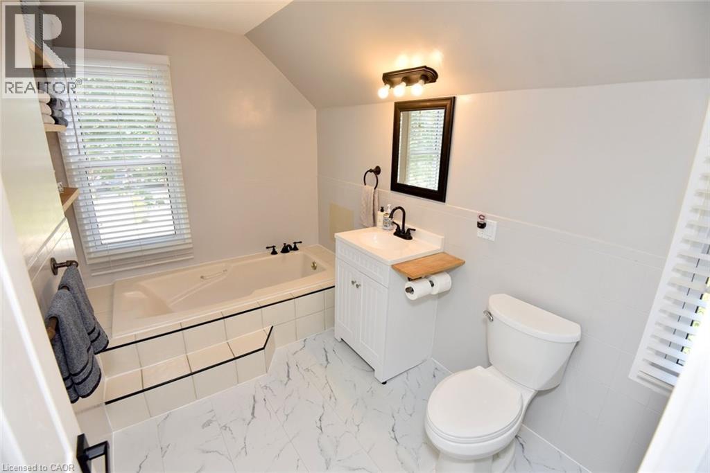 191 Bell Avenue, Hamilton, Ontario  L8K 3E5 - Photo 27 - 40863517