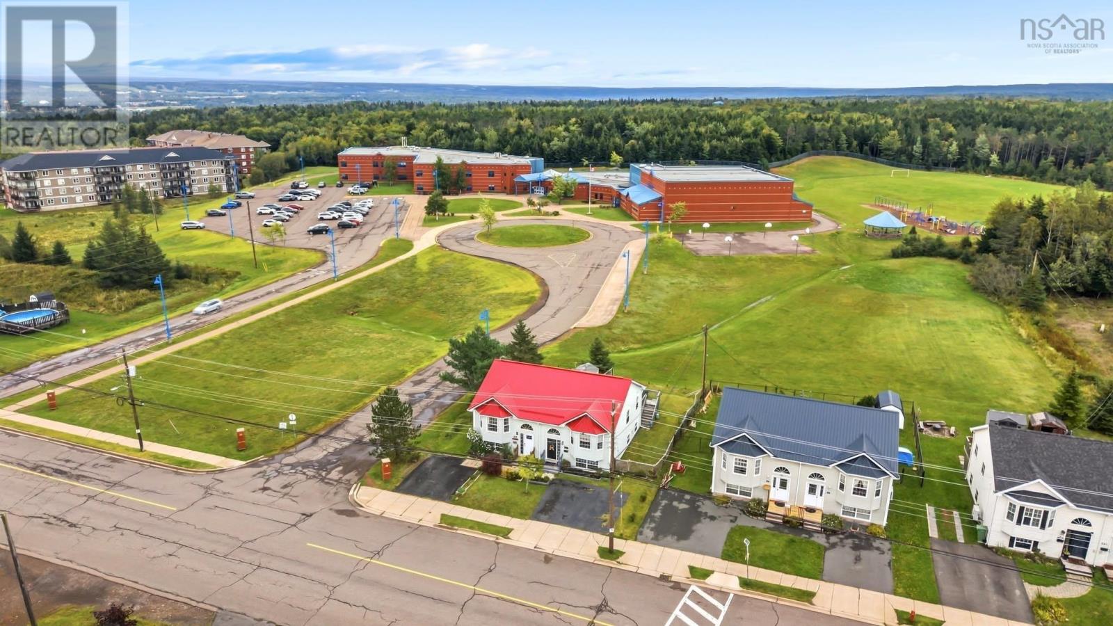 453 Young Street, Truro, Nova Scotia  B2N 3Y8 - Photo 11 - 202623379