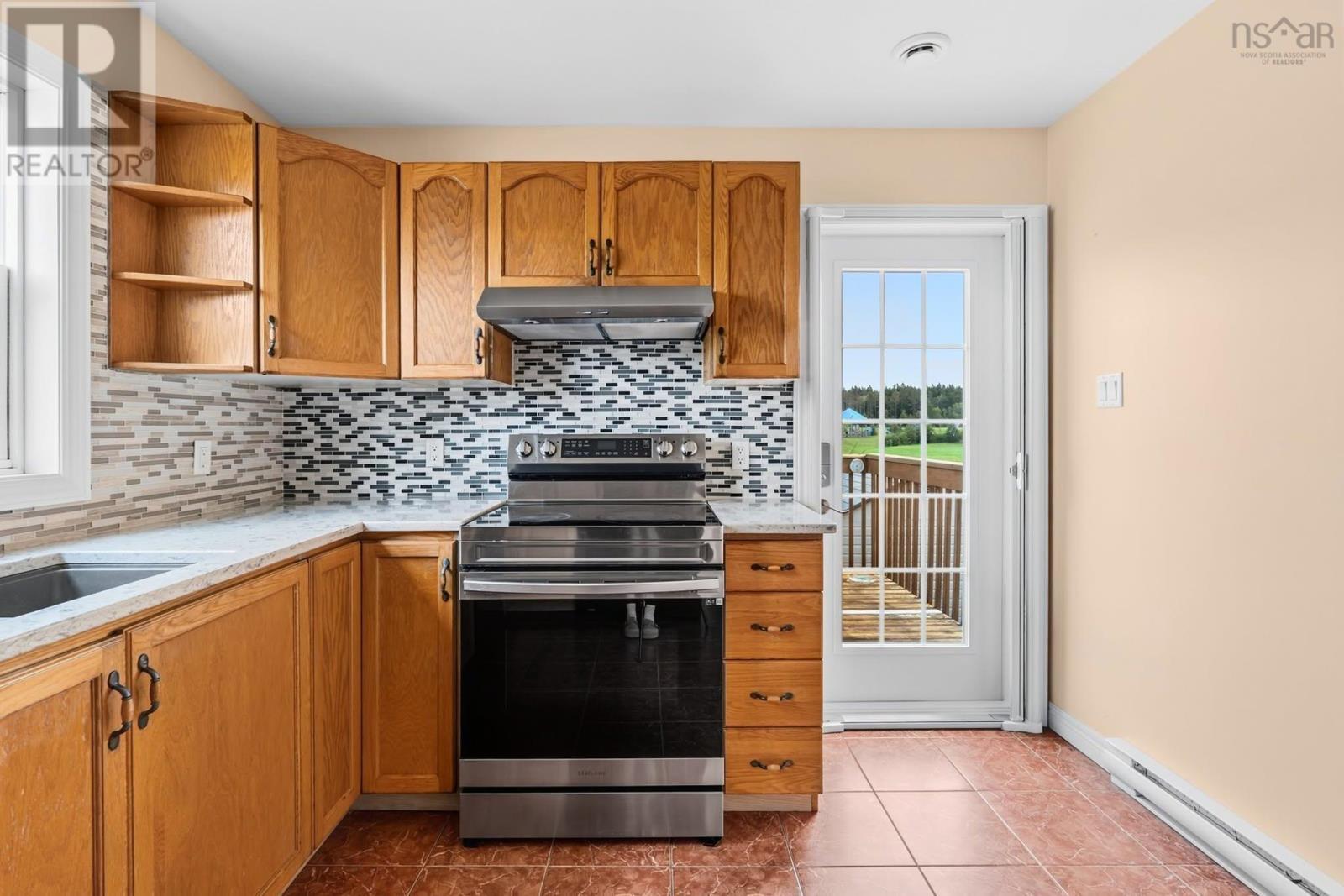 453 Young Street, Truro, Nova Scotia  B2N 3Y8 - Photo 12 - 202623379