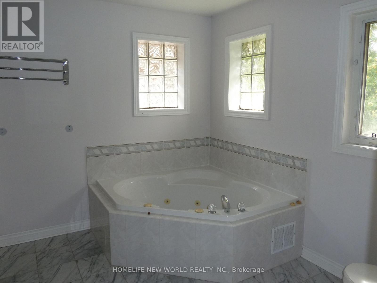 3022 Bayview Avenue, Toronto, Ontario  M2N 5L1 - Photo 16 - C13783200