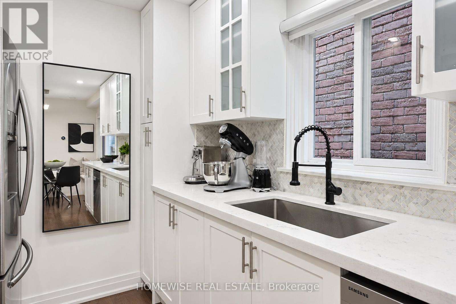 120 Mcmorran Crescent, Vaughan, Ontario  L4J 2Y2 - Photo 6 - N13787294