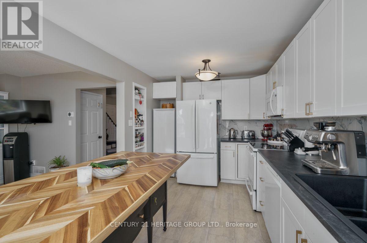 1919 Applewood Avenue, Innisfil, Ontario  L9S 1W2 - Photo 14 - N13787300