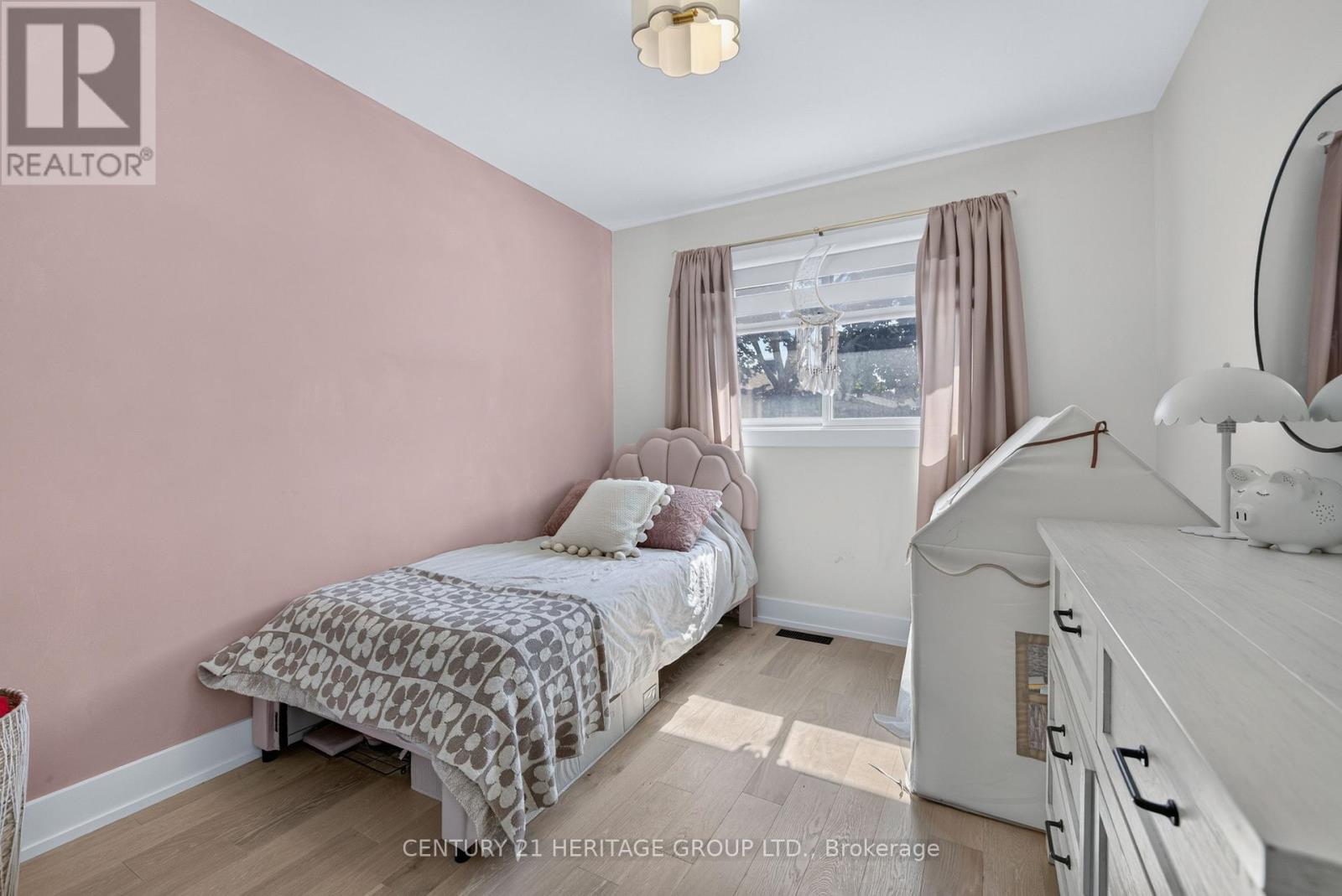 195 Mackenzie Street, New Tecumseth, Ontario  L9R 1B8 - Photo 17 - N13787324
