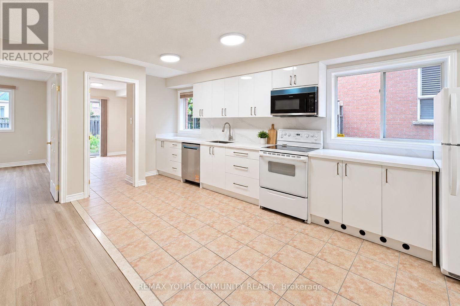 Ground Level - 46 Belwood Boulevard, Vaughan, Ontario  L4K 5H4 - Photo 15 - N13787368