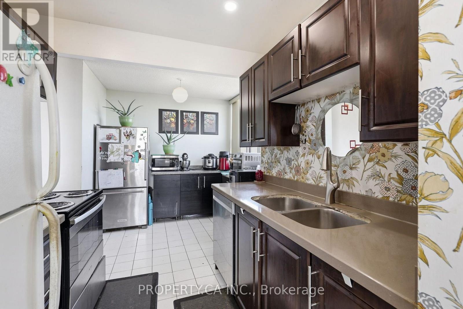 1610 - 3 Lisa Street, Brampton, Ontario  L6T 4A2 - Photo 13 - W13785212