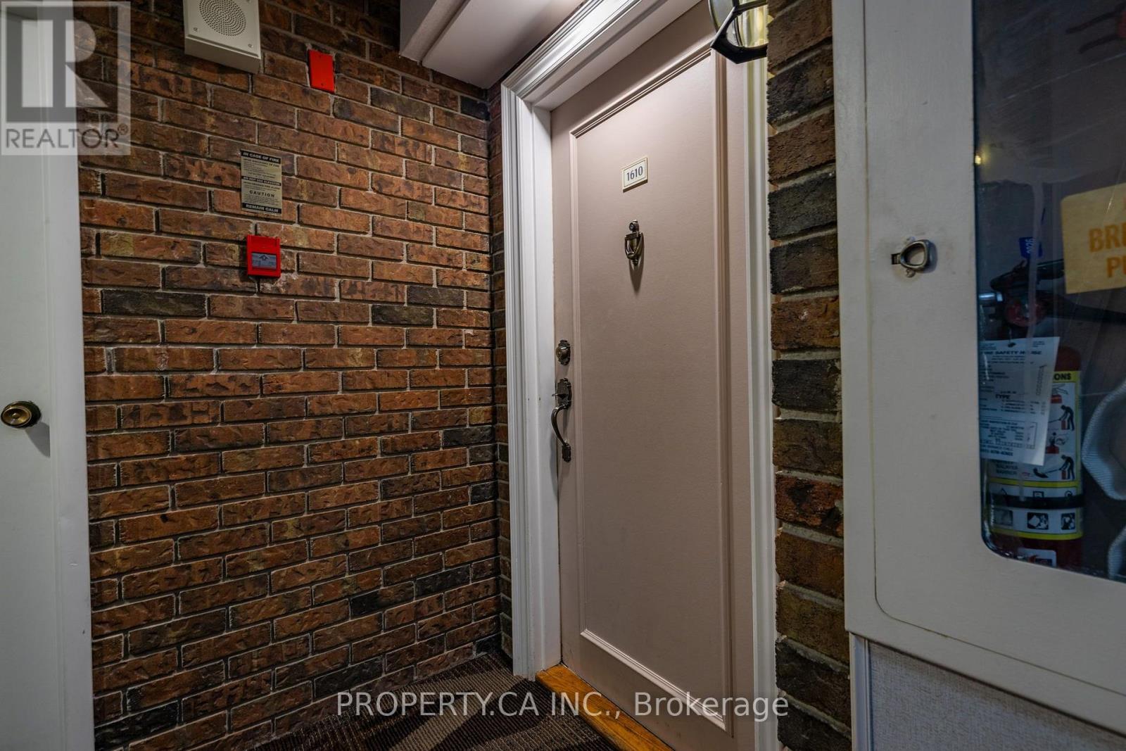 1610 - 3 Lisa Street, Brampton, Ontario  L6T 4A2 - Photo 5 - W13785212