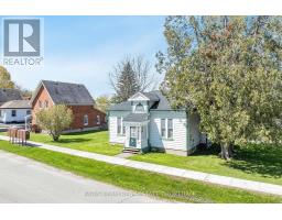 16 PEEL STREET, Penetanguishene, Ontario