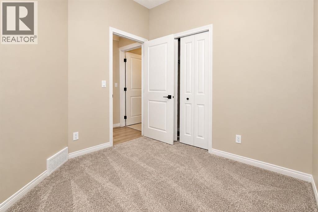 56 Corner Glen Green Ne, Calgary, Alberta  T3N 2P5 - Photo 5 - A2345247