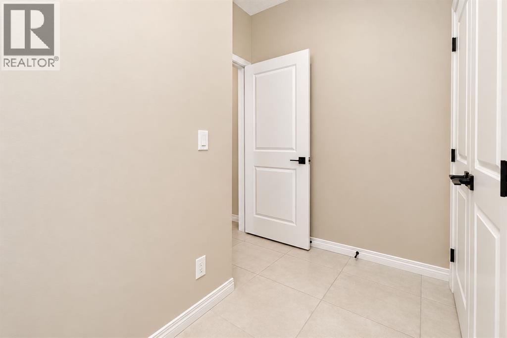 56 Corner Glen Green Ne, Calgary, Alberta  T3N 2P5 - Photo 7 - A2345247