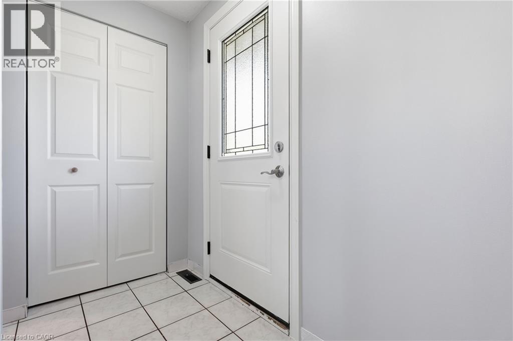 27 Appalachian Crescent, Kitchener, Ontario  N2E 1A3 - Photo 4 - 40862802