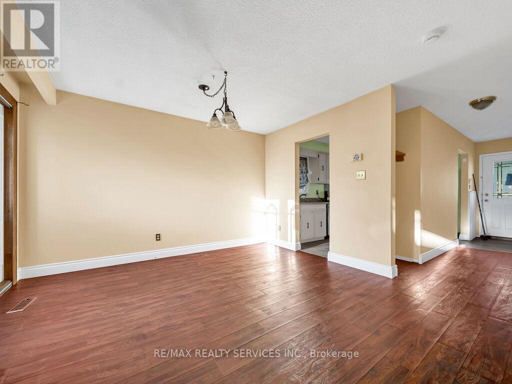 41 Simmons Boulevard, Brampton (Madoc), Ontario  L6V 3V4 - Photo 12 - W13787236