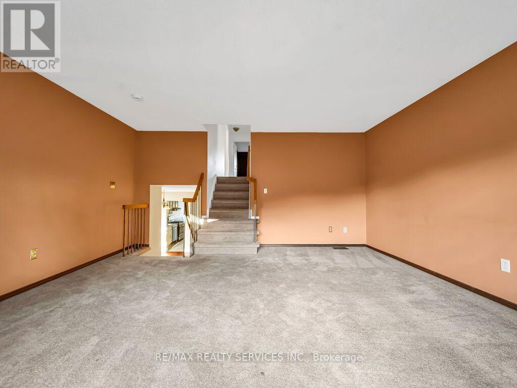 41 Simmons Boulevard, Brampton (Madoc), Ontario  L6V 3V4 - Photo 16 - W13787236