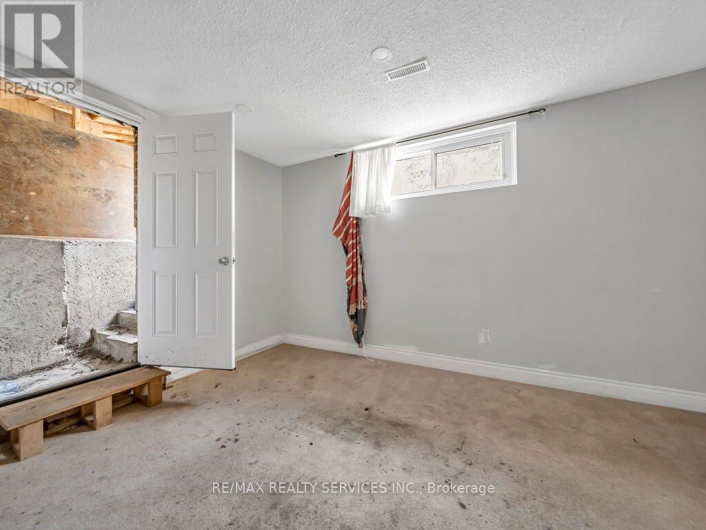 41 Simmons Boulevard, Brampton (Madoc), Ontario  L6V 3V4 - Photo 33 - W13787236