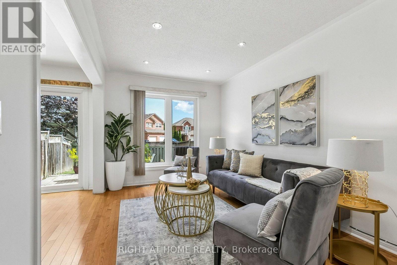 1373 Quest Circle, Mississauga, Ontario  L5N 8B5 - Photo 21 - W13787338