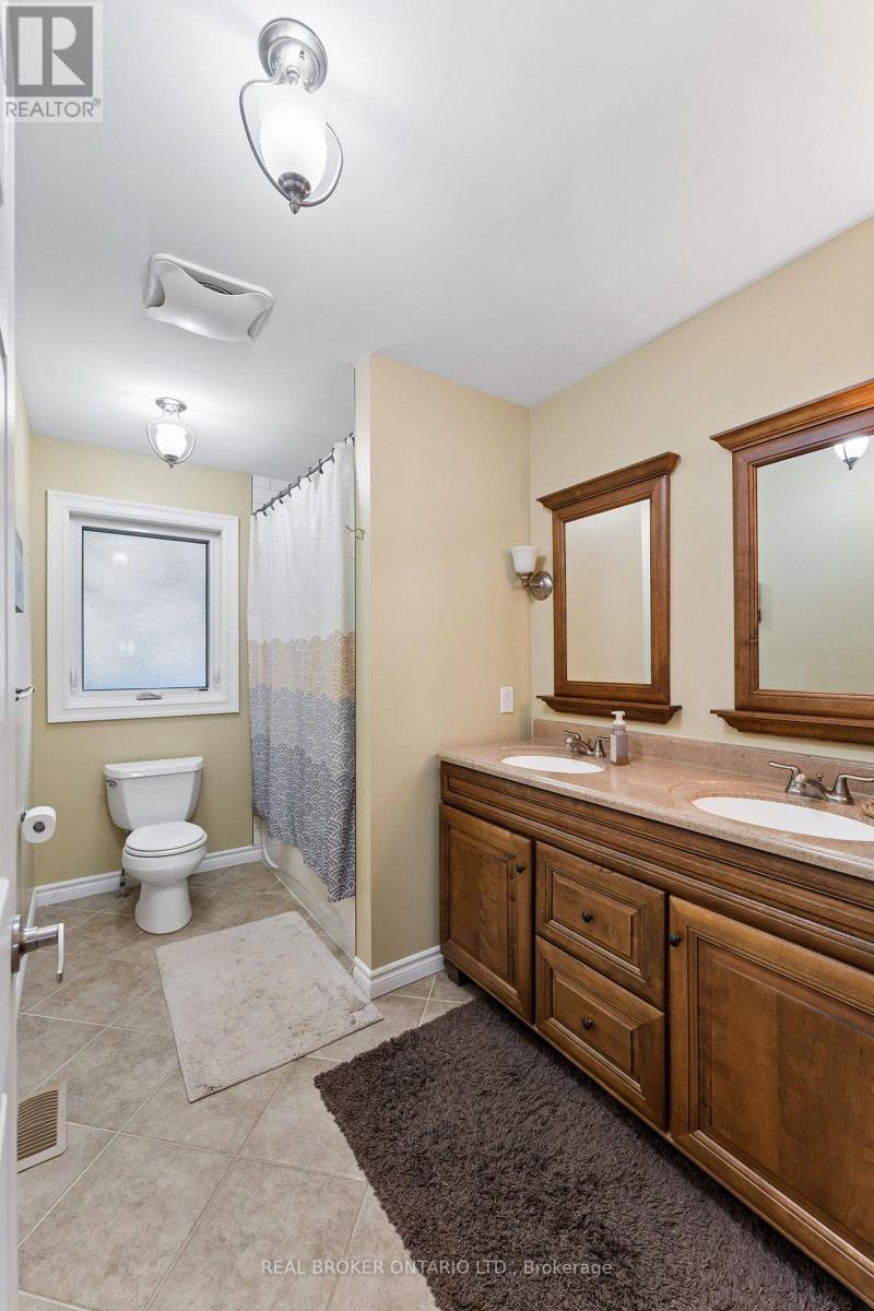 373 Forestlawn Road, Waterloo, Ontario  N2K 2J4 - Photo 16 - X13787314