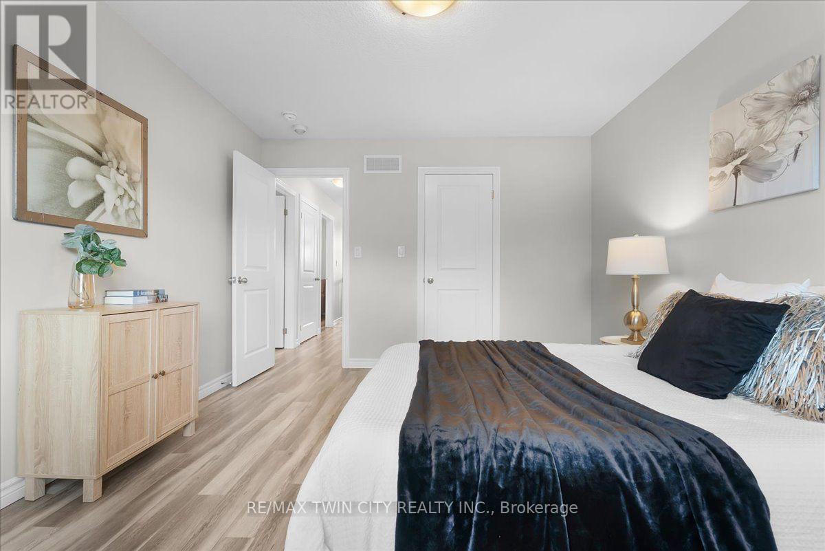 109 Links Crescent N, Woodstock, Ontario  N4T 0K7 - Photo 26 - X13787354