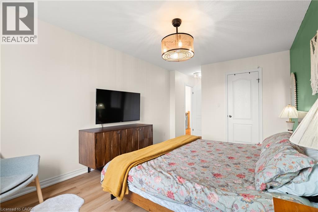 243 Moorlands Crescent, Kitchener, Ontario  N2P 0C4 - Photo 30 - 40859563