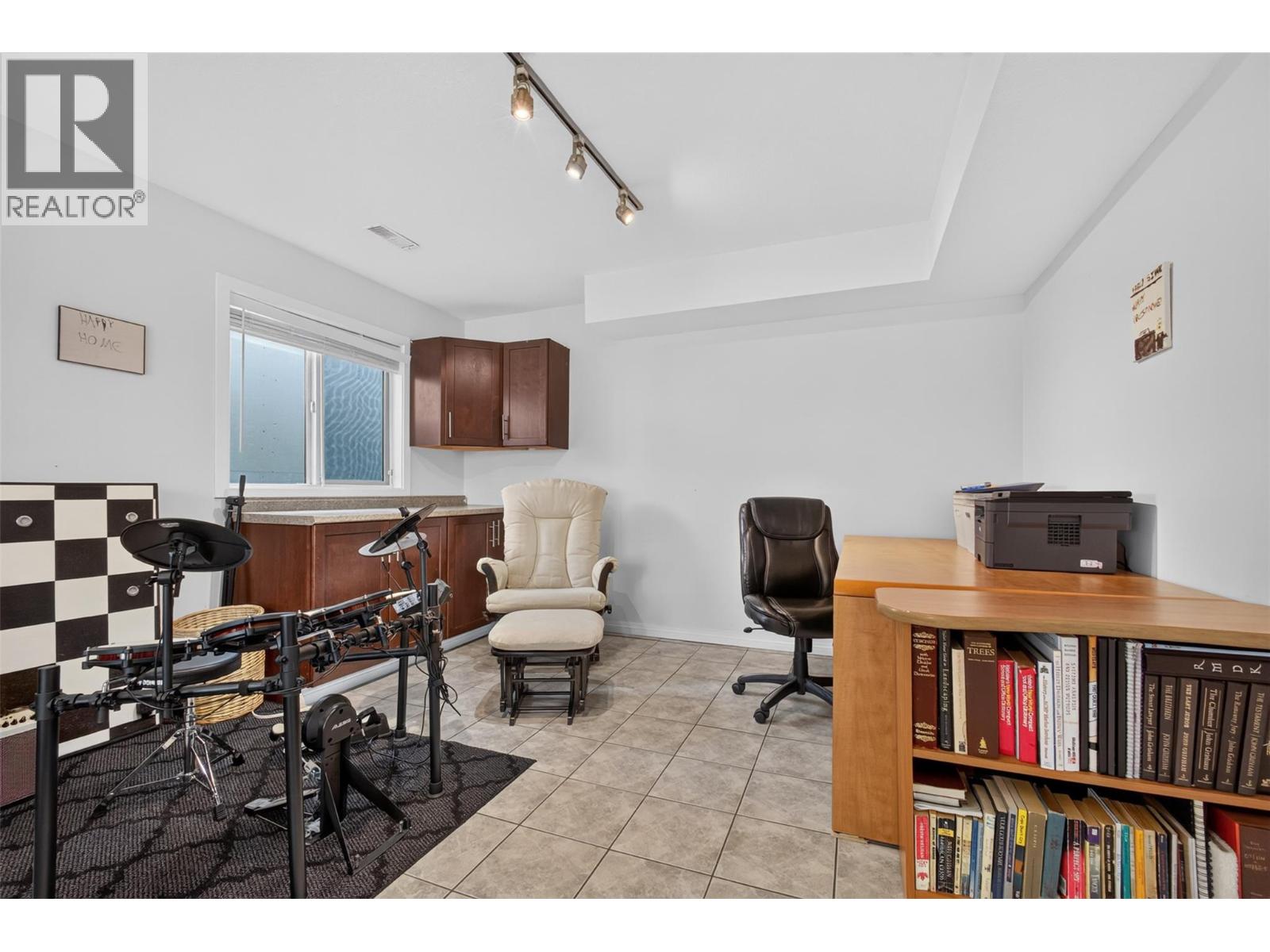 232 Ranchland Court, Kelowna, British Columbia  V1V 1S3 - Photo 19 - 10399088