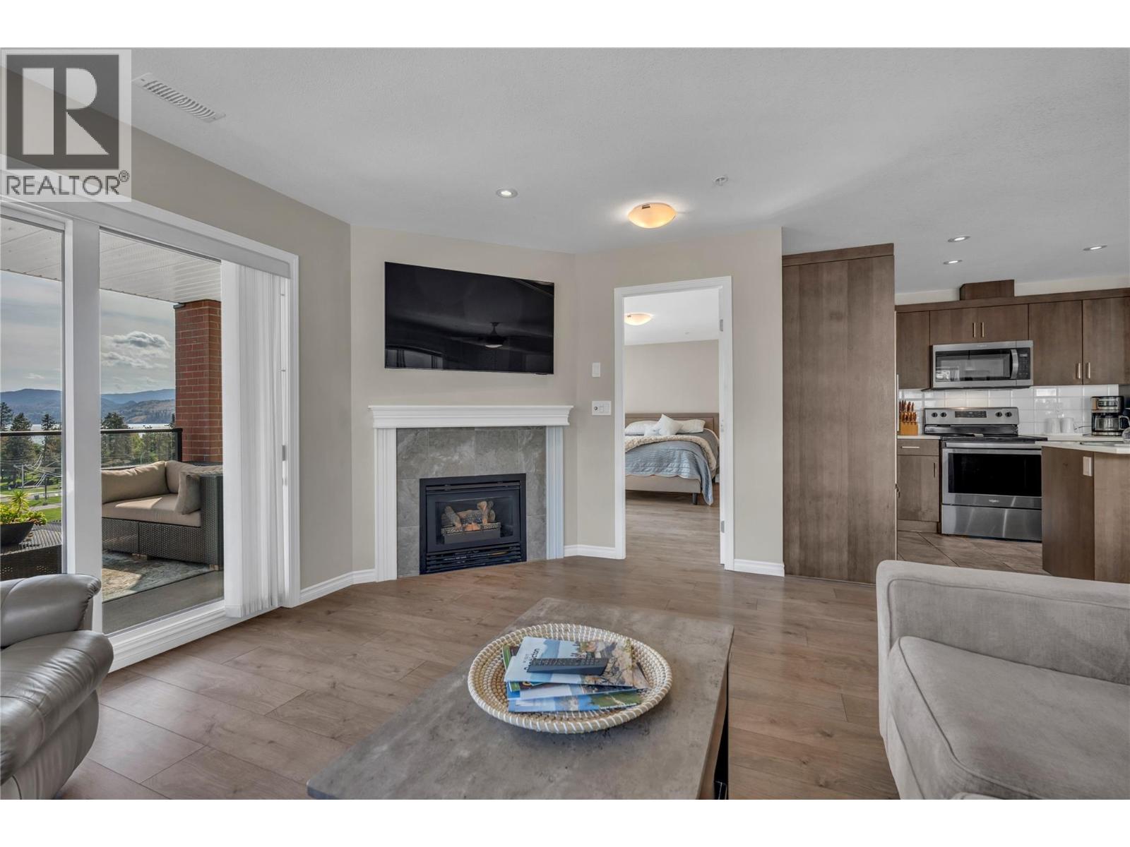 3388 Skaha Lake Road Unit# 807, Penticton, British Columbia  V2A 6G4 - Photo 9 - 10400730
