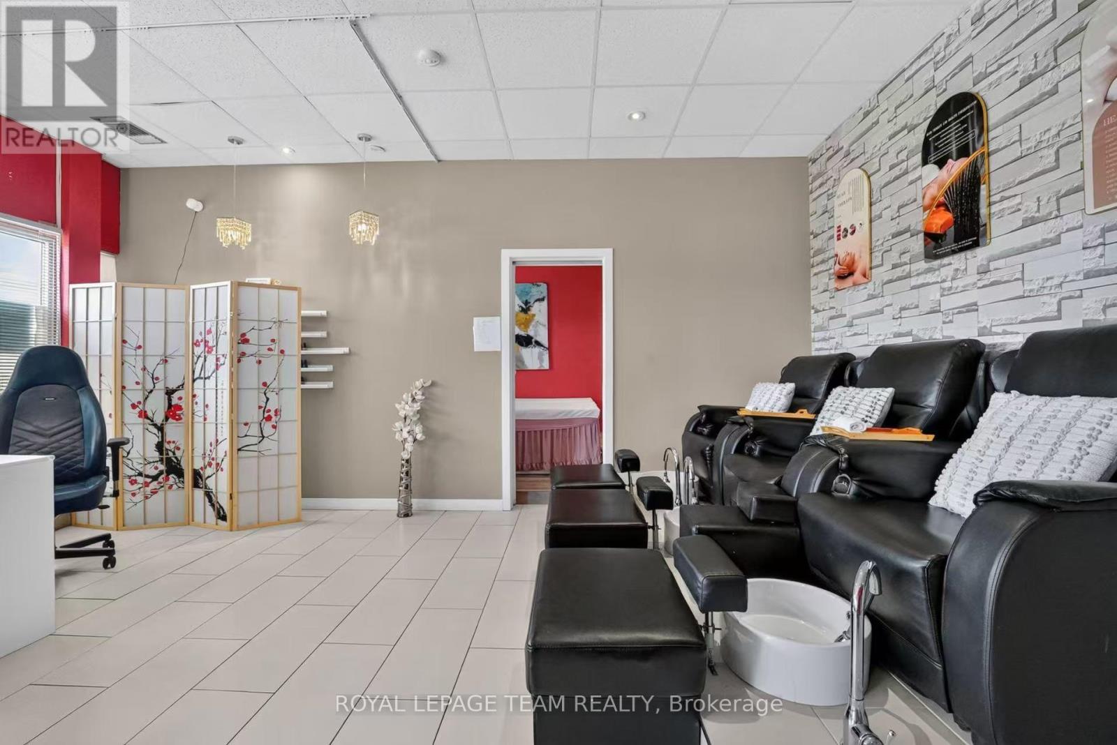 7 - 1950 Merivale Road, Ottawa, Ontario  K2G 5T5 - Photo 4 - X13787556