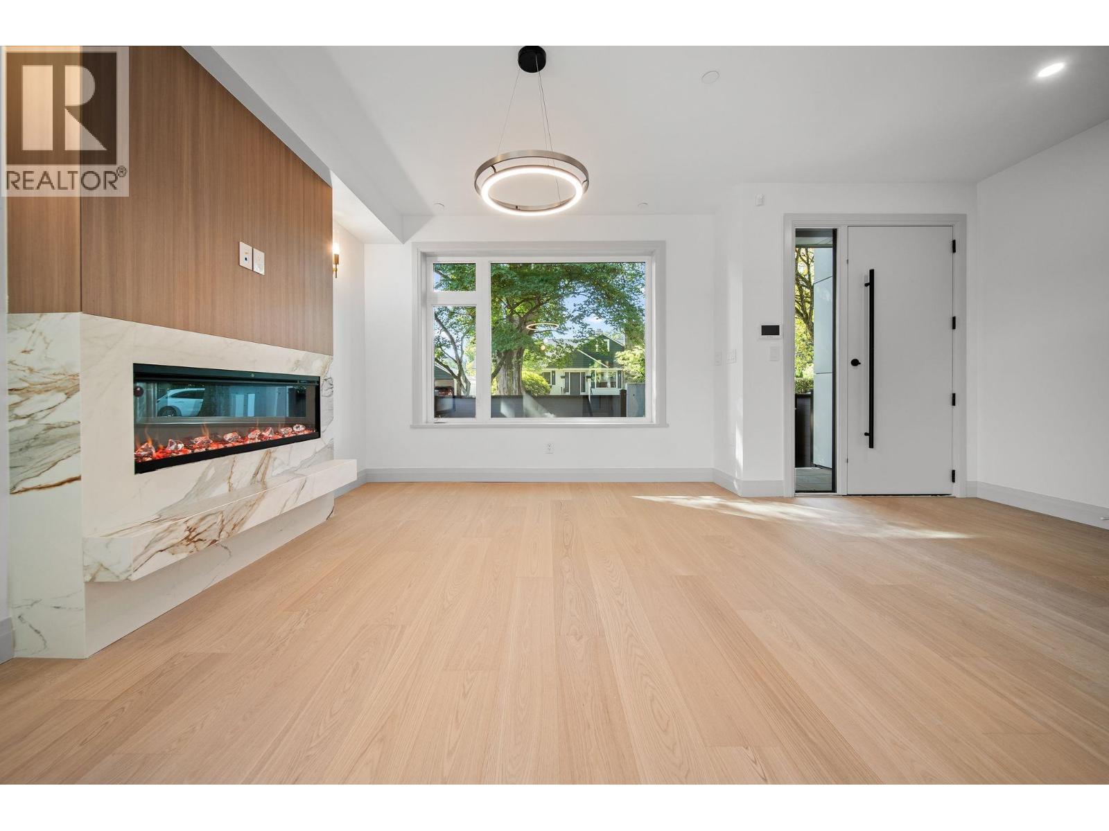 1 1491 Devonshire Crescent, Vancouver, British Columbia  V6H 2G5 - Photo 2 - R3164142
