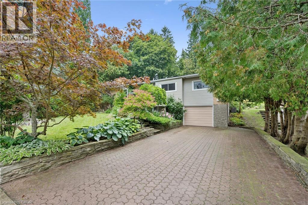 100 Forest Hill Drive, Kitchener, Ontario  N2M 4G3 - Photo 3 - 40862044