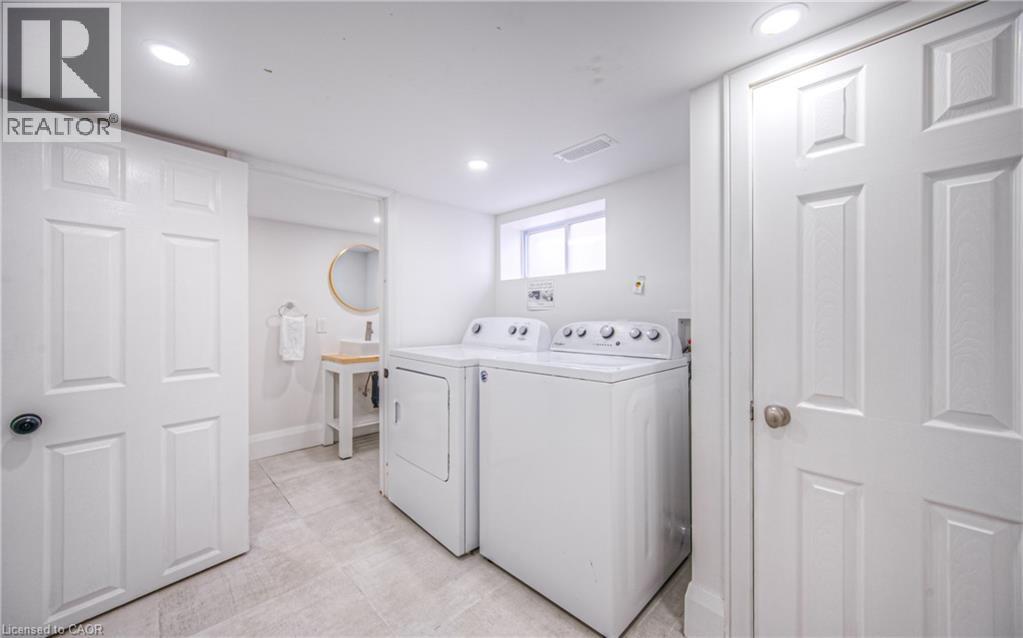 39 Cameron Street N Unit# 1, Kitchener, Ontario  N2H 3A2 - Photo 38 - 40862576