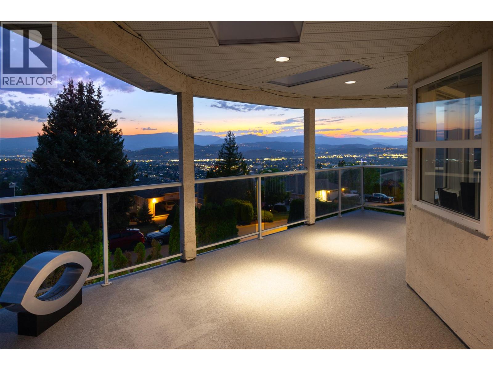 877 Toovey Road, Kelowna, British Columbia  V1X 6R2 - Photo 44 - 10394293