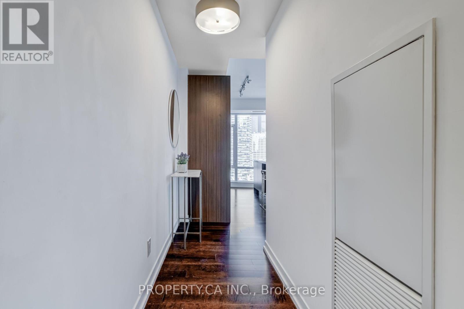 1609 - 21 Widmer Street, Toronto, Ontario  M5V 2E8 - Photo 16 - C13787574